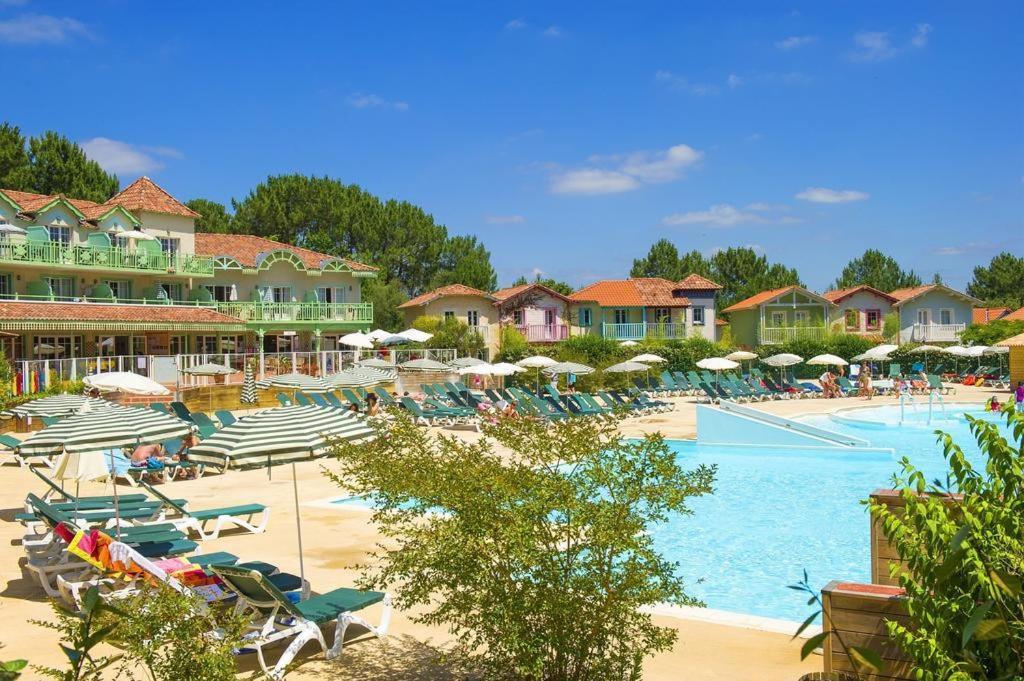 Ravissant Appartement Au Domaine Du Golf Лаканау Екстериор снимка